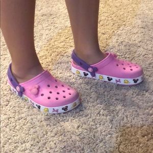 Disney crocs kids size 12/13
